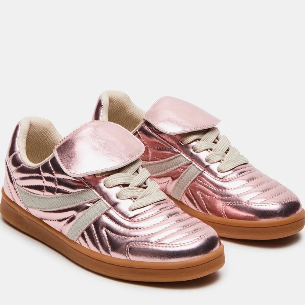 Steve Madden Metallic Pink Madrid Sneakers NWOT Size 6